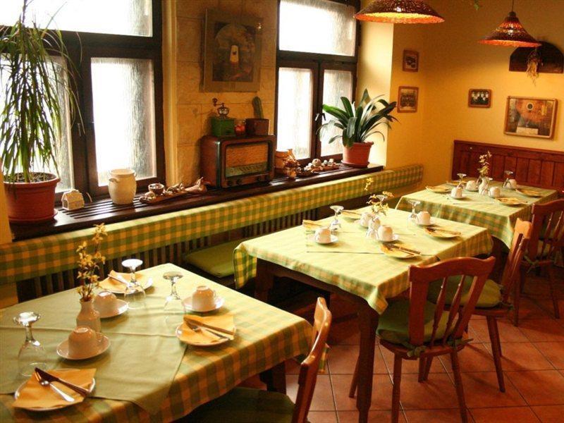 Hotel U Hvezdy Прага Екстериор снимка
