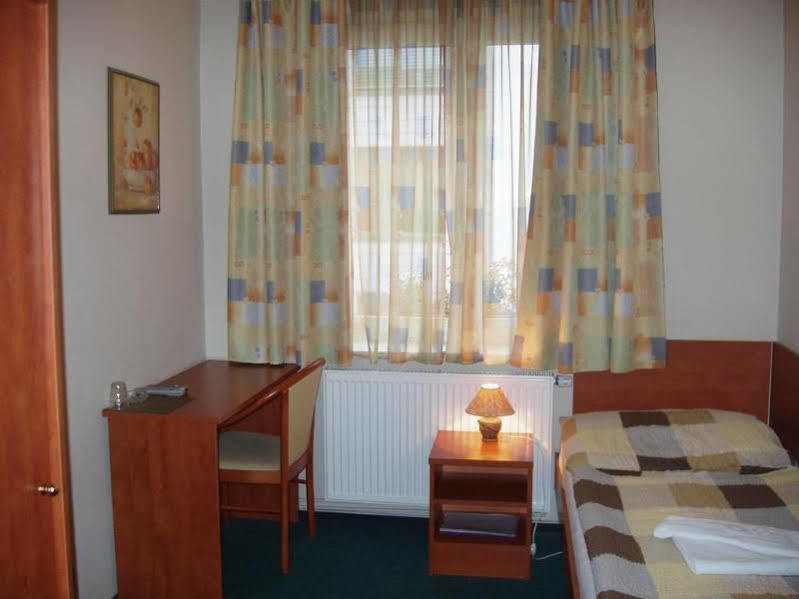 Hotel U Hvezdy Прага Екстериор снимка